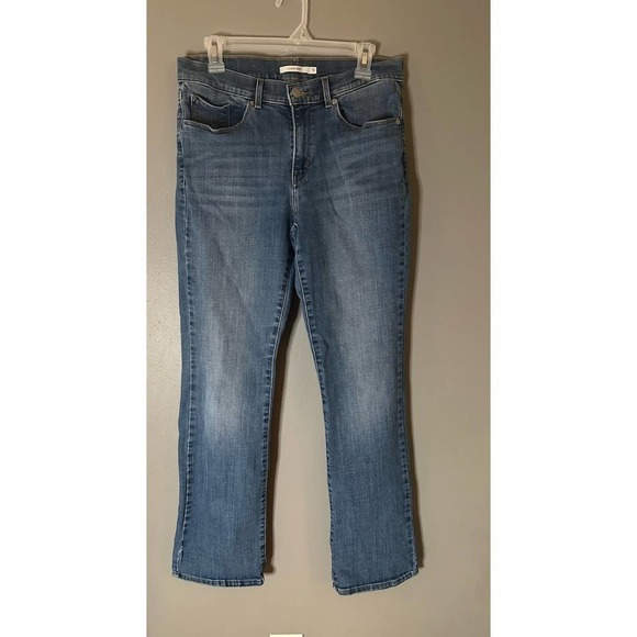Levi’s classic bootcut women’s jean size 10 med wash - Picture 4 of 10